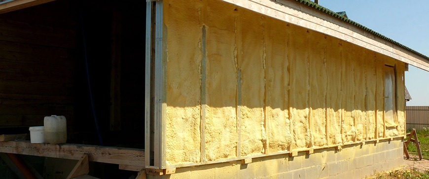 Утеплення будинку з бруса